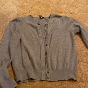 Gap women’s sweater/cardigan size large color gray